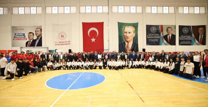 Dilovası’nda 19 Mayıs Coşkusu