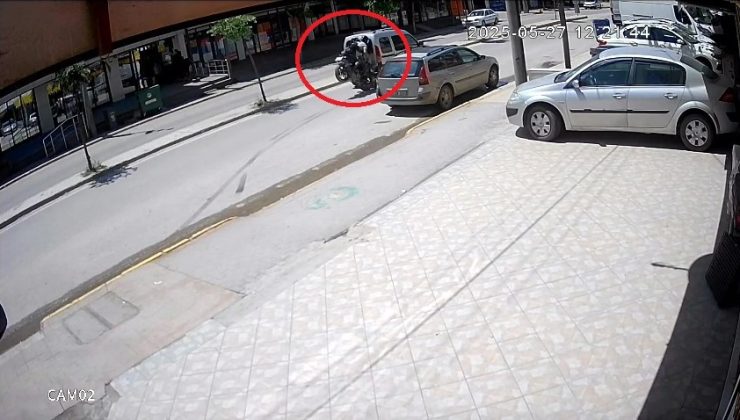Körfez’de Motosiklet Hafif Ticari Araca Çarptı: Çocuk Yaralandı