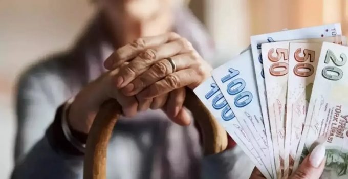 Emeklilerin Bayram İkramiyesi Ödemeleri Yarın Başlıyor