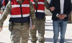 Belediyenin adını kullanarak evlere giren şahıs yakalandı