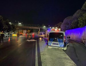 İzmit’te Feci Kaza: Tırın Altında Kalan Motosiklet Sürücüsü Hayatını Kaybetti