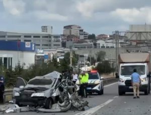 TEM Otoyolu’nda Otobüs ile Otomobil Çarpıştı: 3 Yaralı