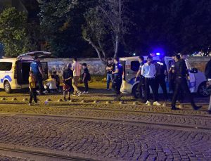İzmit Kent Meydanı’nda Bıçaklı Kavga