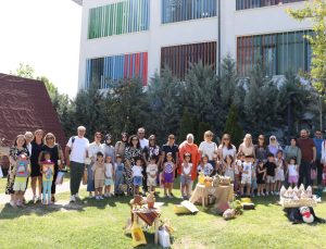 Çınar Çocuk Evleri yılsonu sergisi ailelerden tam not aldı