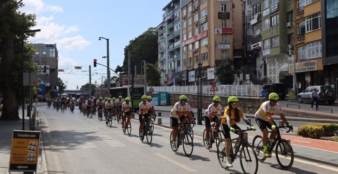 KOBİDOS Üyeleri 7 İli Geçip Çölyak İçin Pedal Çevirdi