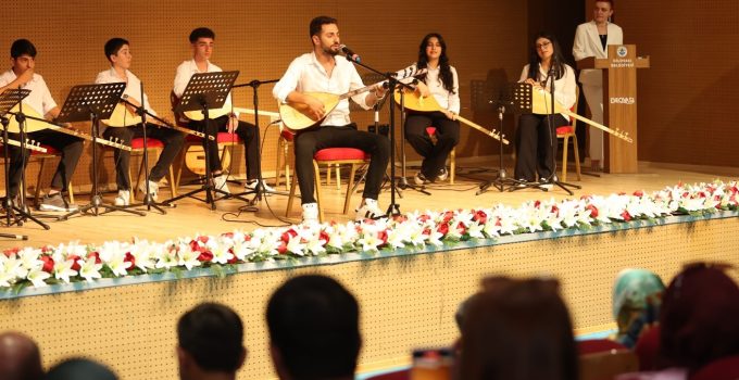 Dilovası Belediyesi’nden Sanatla Dolu Yıl Sonu Finali