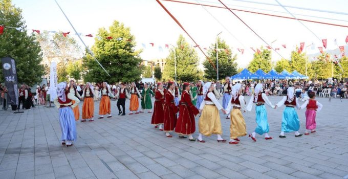 Balkan Rüzgârı Kartepe’de Esti