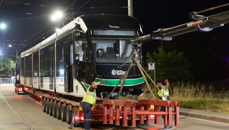 8’inci tramvay konforlu ulaşım ailesine katıldı