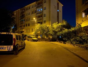Derince’de Çocuk Gürültüsü Kavgası Kanlı Bitti: Bir Kadın Bıçaklandı