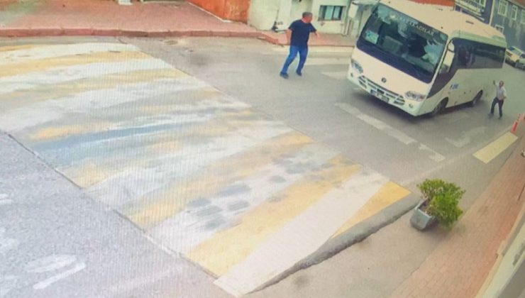 Cenazeye Gelmişti, Servis Minibüsünün Altında Kaldı