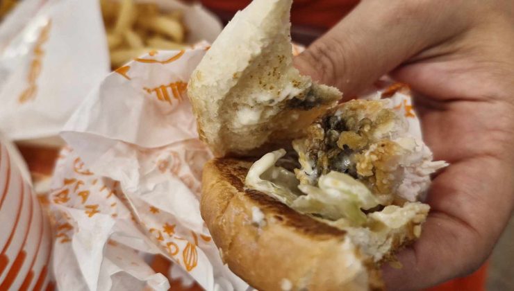 İzmit Popeyes’te Hamburgerde Küf Tespit Edild