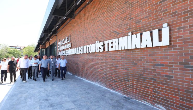 Başkan Büyükakın, Yeni yapılan Karamürsel Otobüs Terminali’ni inceledi