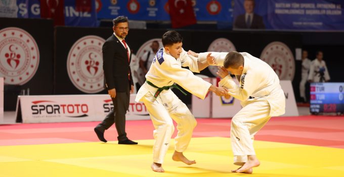 Kocaeli’de judo fırtınası esiyor