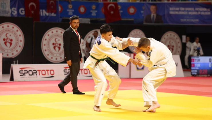 Kocaeli’de judo fırtınası esiyor