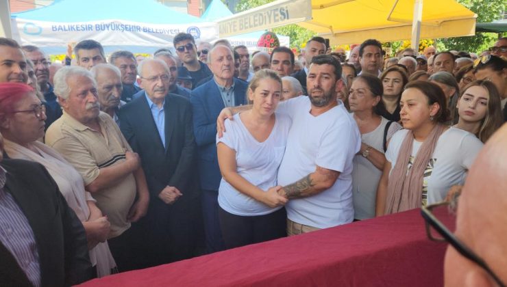 Adil Kılıçdaroğlu Burhaniye’de Son Yolculuğuna Uğurlandı