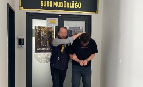 Kocaeli’de 115 Yıl Hapis Cezası Bulunan Dolandırıcı Yakalandı