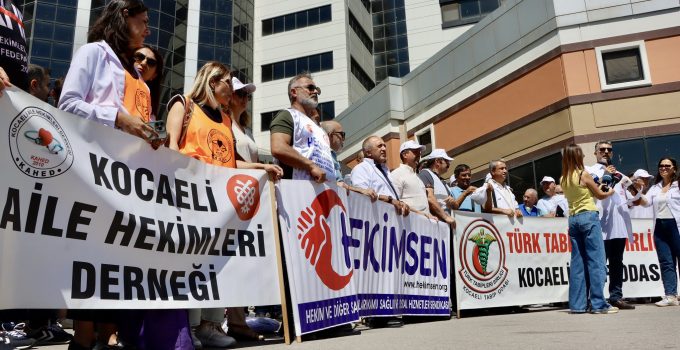 Kocaeli Üniversitesi Hastanesi’nde doktorlar iş bıraktı!