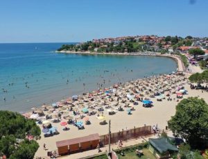 Kandıra’da 3 Plajda Yüzme Yasağı Kaldırıldı, Diğerlerinde Devam Ediyor