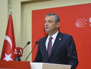 Özgür Özel’den Özlem Çerçioğlu Açıklaması: “Olmaz Olsun Öyle Aydınlanma”