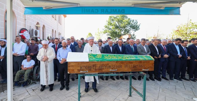 Hacı Halil Serim Dualarla Son Yolculuğuna Uğurlandı