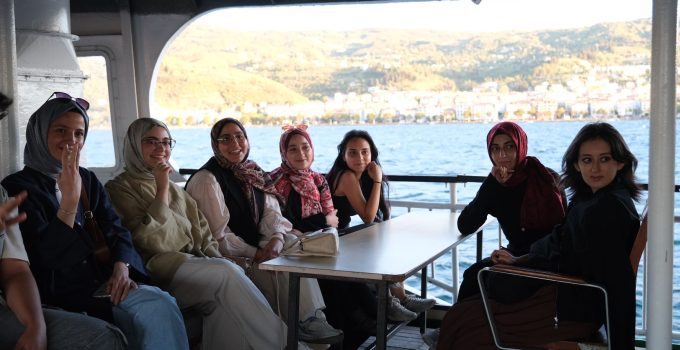 Kılavuz Kariyer öğrencilerine mehtap turu