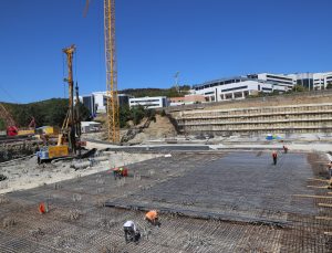 KOÜ Camii ve Otopark projesi ilerliyor
