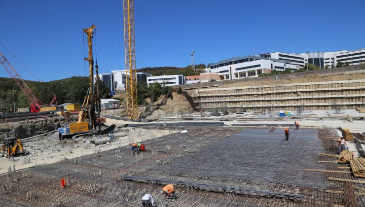 KOÜ Camii ve Otopark projesi ilerliyor
