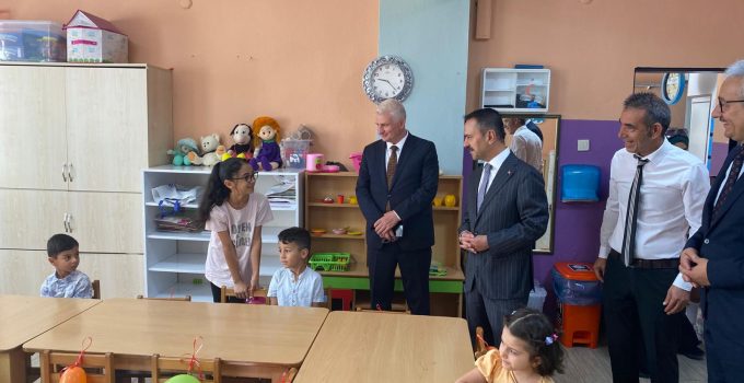 Vali İlhami Aktaş, Oryantasyon Sürecindeki Öğrencilerle Buluştu