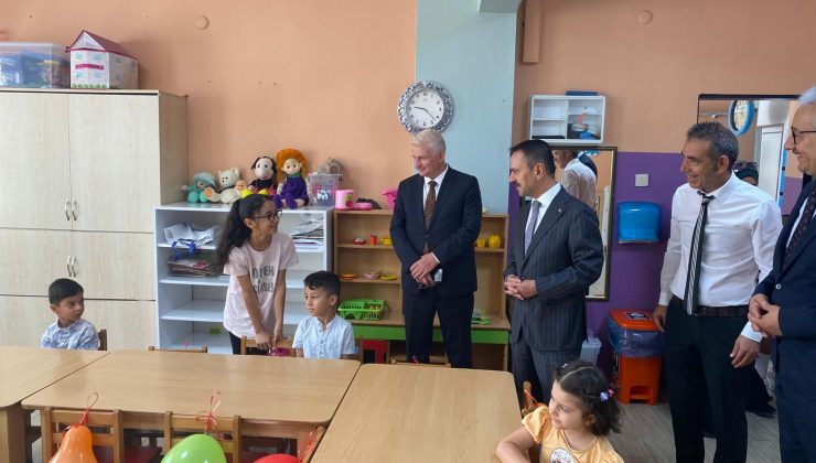 Vali İlhami Aktaş, Oryantasyon Sürecindeki Öğrencilerle Buluştu