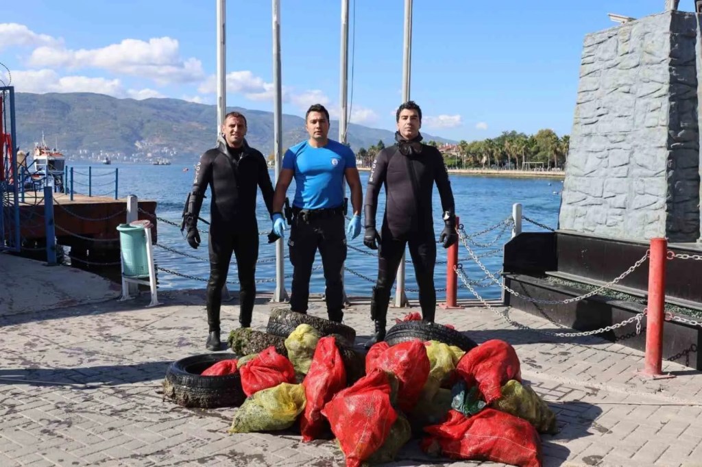 Gönüllüler Dünya Temizlik Günü’nde 172 Kilo Atık Topladı