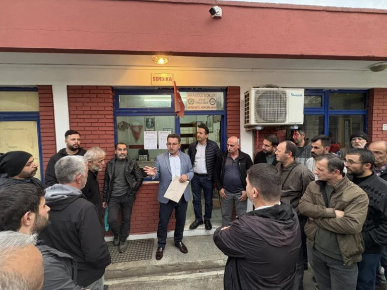 Anadolu Döküm işçileri grev kararı aldı