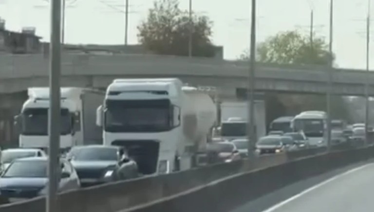 İzmit’te Ankara yönünde trafik yoğunluğu!