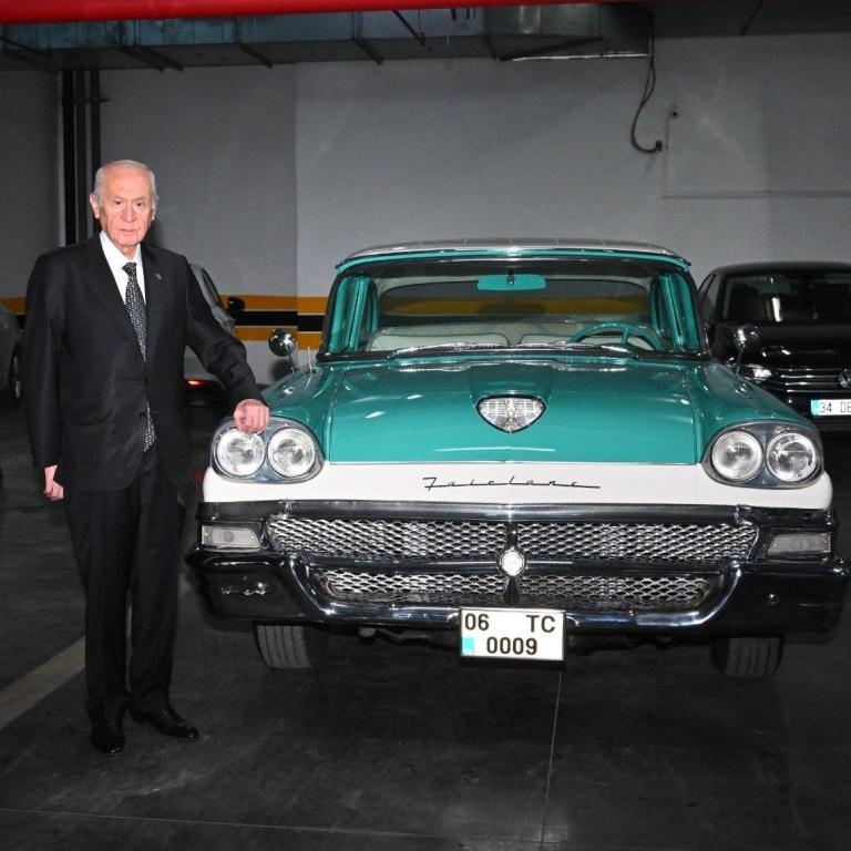 Devlet Bahçeli’den dikkat çeken otomobil jesti