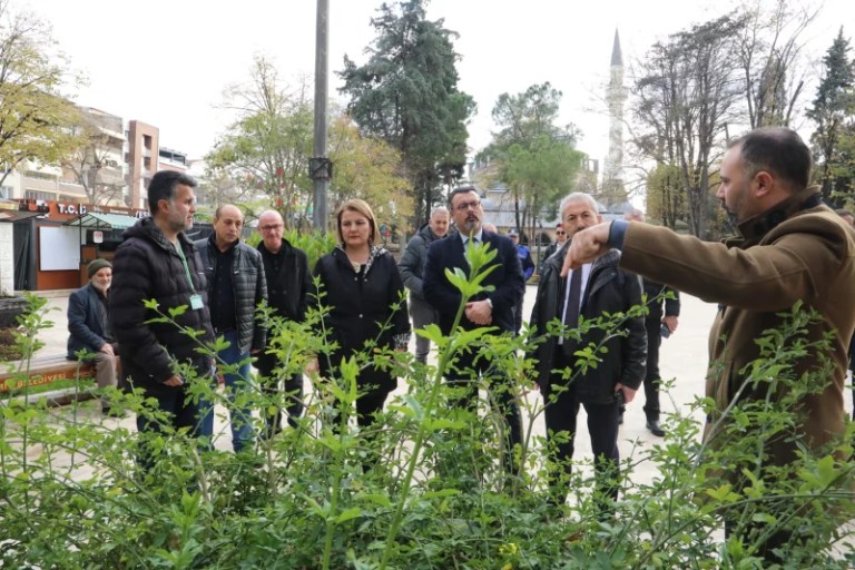 İzmit’te Yeni Cuma Parkı Botanik Bahçesine Dönüşüyor!