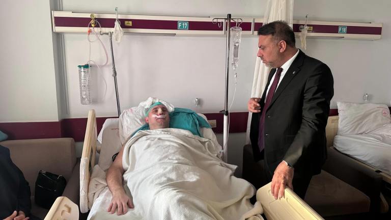 AK Parti Darıca’dan Hastane Ziyareti