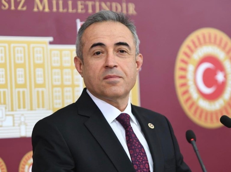 DEVA Partisi’nden İstifa Eden Vekil AK Parti’ye Katılıyor