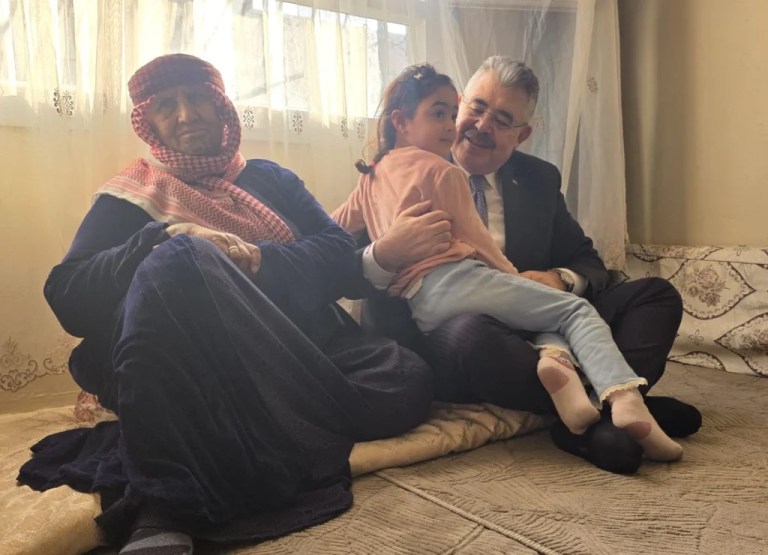 Veysel Tipioğlu’ndan Şehit Alıcı’nın Ailesine Ziyaret