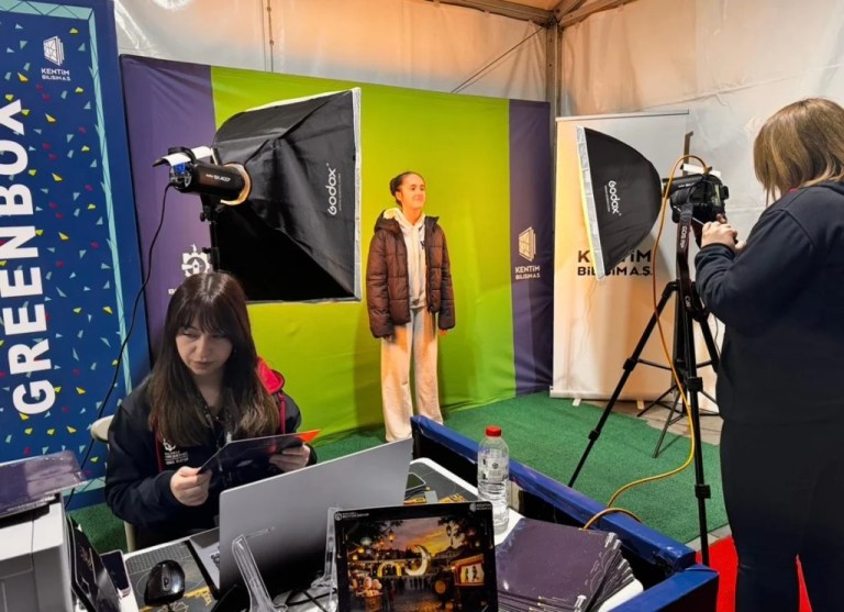 Büyükşehir’in Ramazan Çadırı çocuk sesleriyle şenlendi