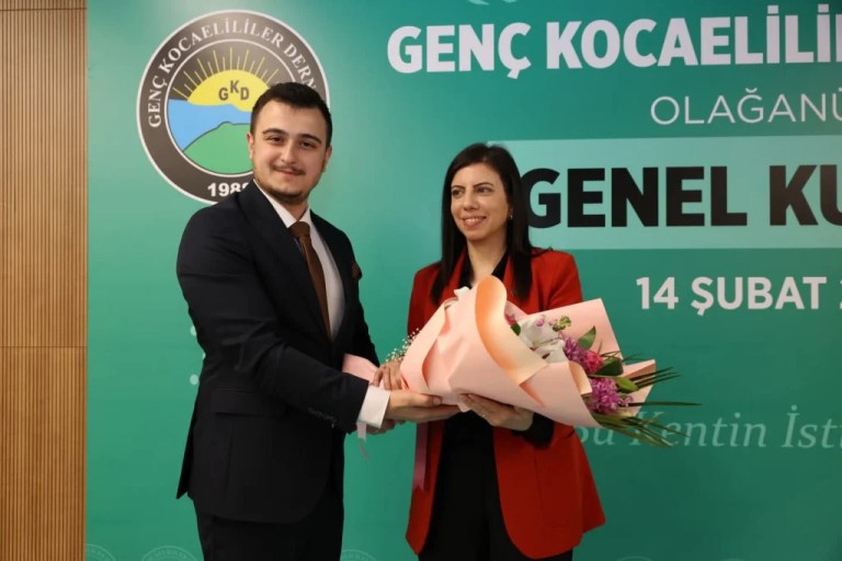 Genç Kocaelililer Derneği’nde başkanlık koltuğu değişti