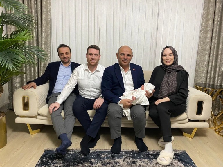 Başkan Söğüt’ten Orak Ailesine Bebek Ziyareti