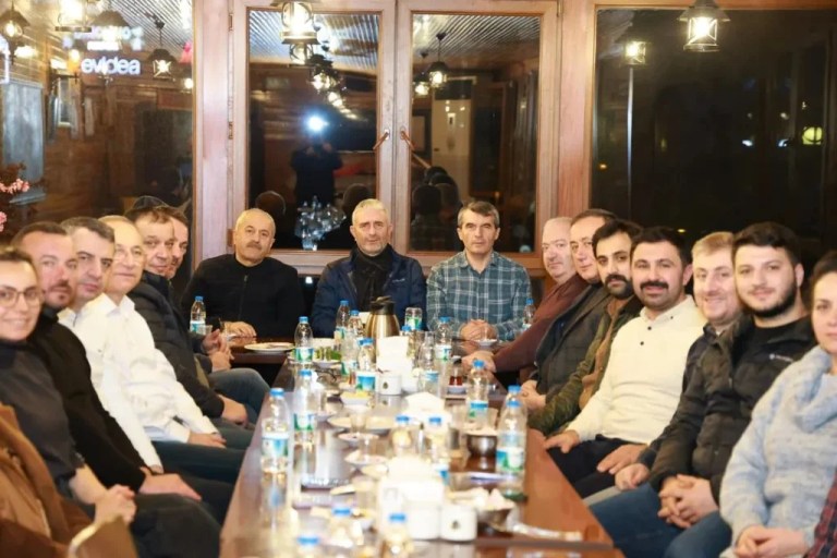 Gebze’de sahur bereketi: Başkan Büyükgöz’den birlik mesajı