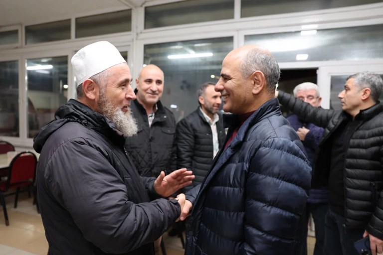 Körfez Belediye Başkanı Söğüt, vatandaşlarla camide buluşuyor