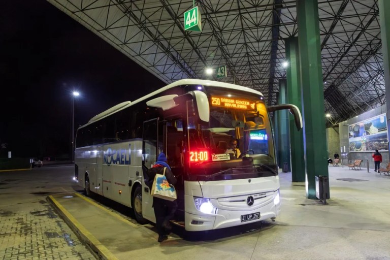 Kocaeli-Sabiha Gökçen hattı 250, son seferini yapıyor