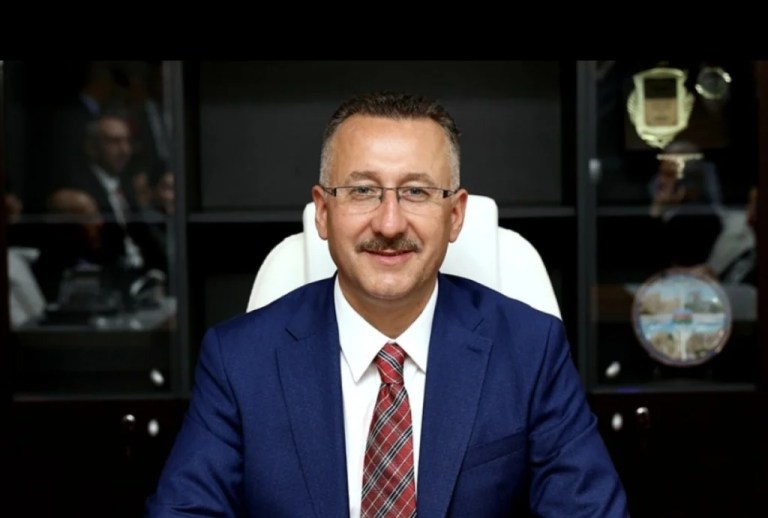 Adapazarı Belediye Başkanı Işıksu disipline sevk edildi