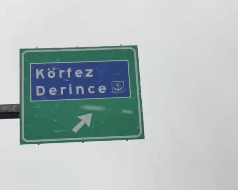 Kocaeli’de hava soğudu, akşam saatlerinde sulu kar başladı!