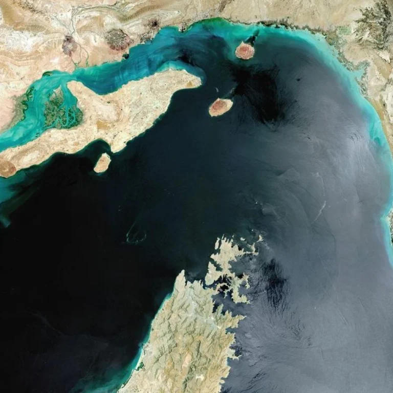 Hürmüz Boğazı’nda Gerilim: 10 Tankere Saldırı