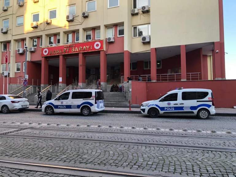 Adliye Önünde Cinayet: Cinsel İstismar İddiası Kan Döktü!