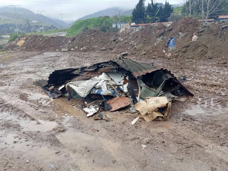 Körfez’de kaçak atık döken yakalandı, cezayı yedi