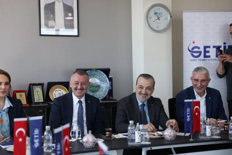 Büyükakın ve Talus’tan Gebze’de iş dünyasıyla buluşma