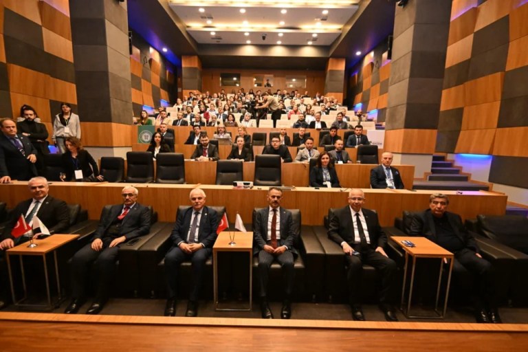 Vali Aktaş’tan istihdam odaklı sanayi çalıştayı ziyareti